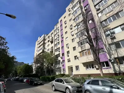 Apartament vanzare Sector 4 Bucuresti exterior bloc strada